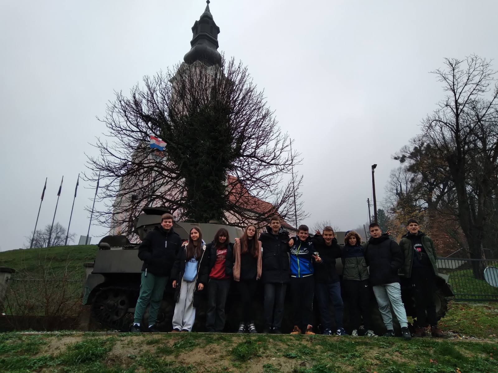 Terenska nastava učenika 8.r. u Pakracu, Lipiku, Okučanima